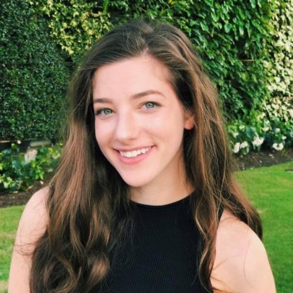 Meet your Posher, Caroline